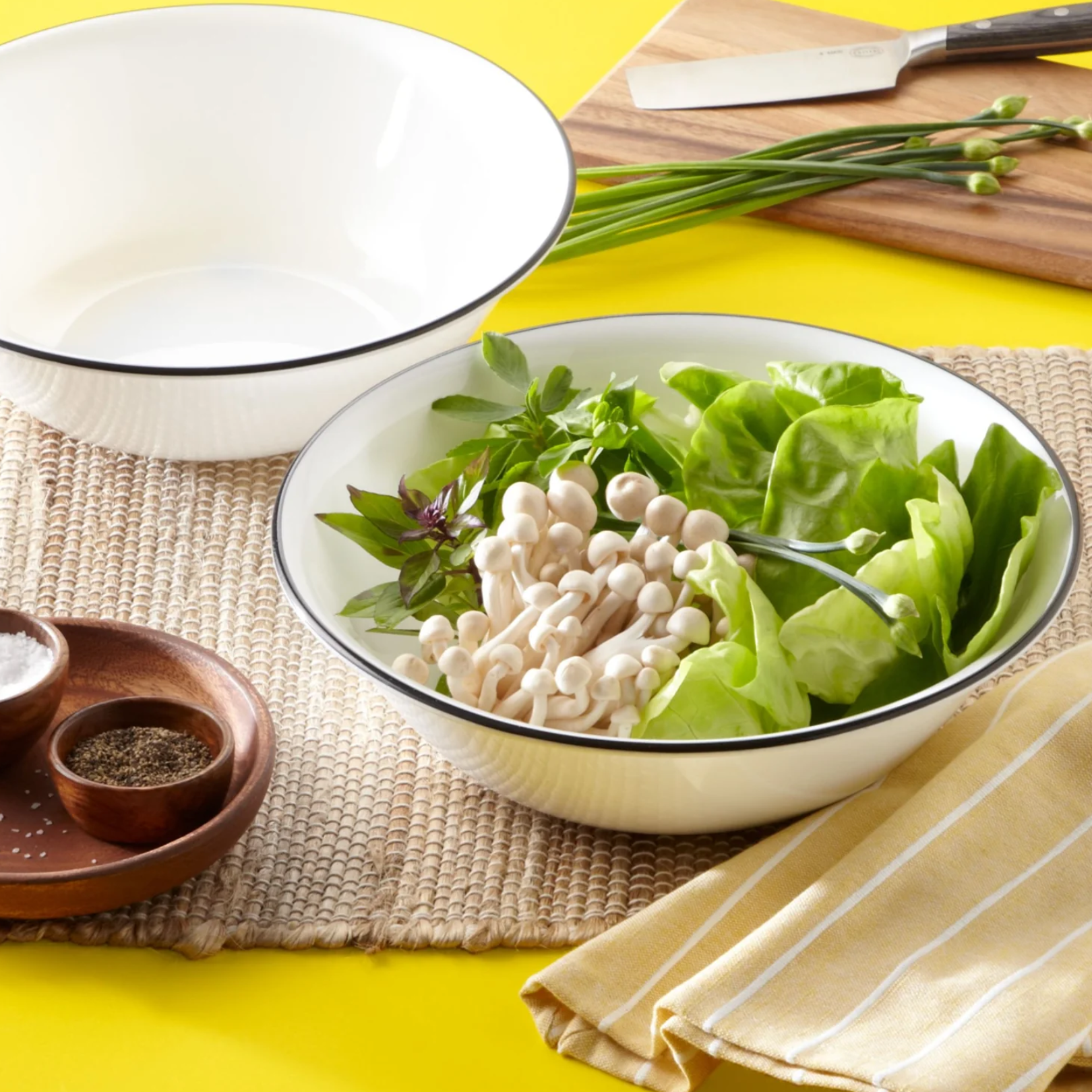 Corelle Fusion Black 2 Quart Serving Bowl